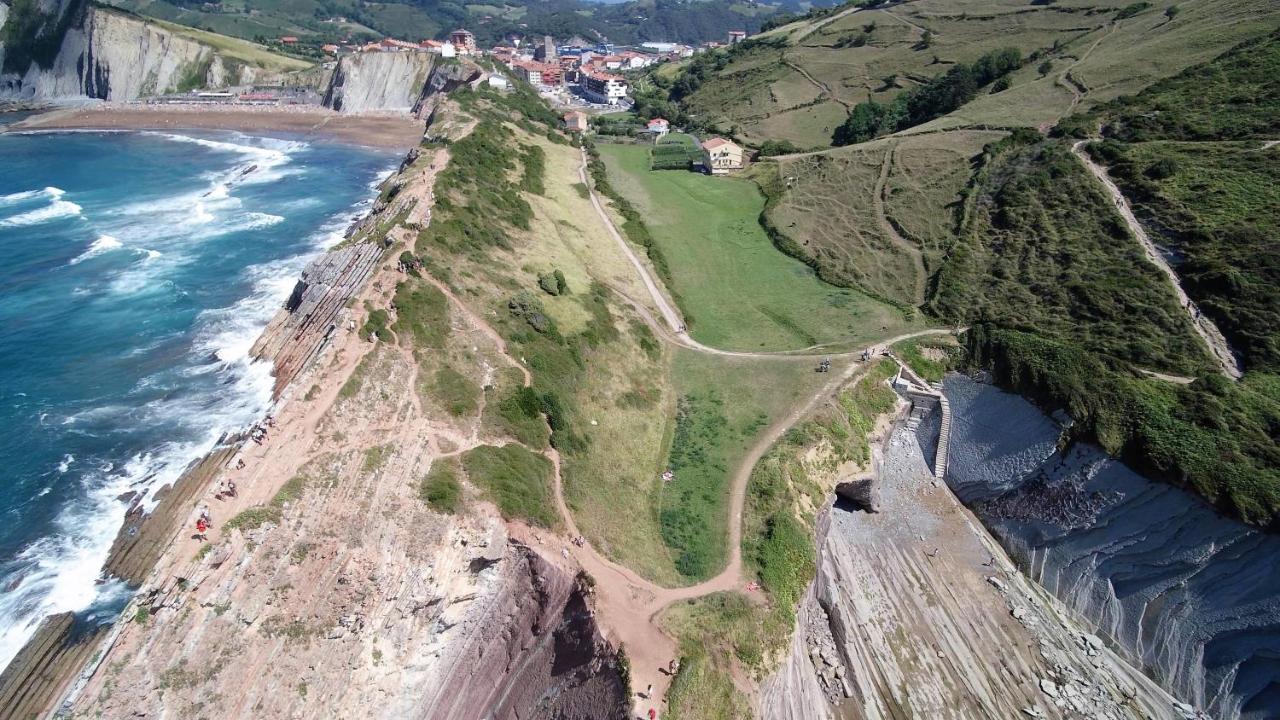 Hotel Kampaoh Zumaia Exterior foto